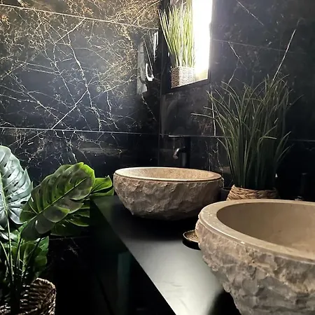 Caparica Surf Retreat