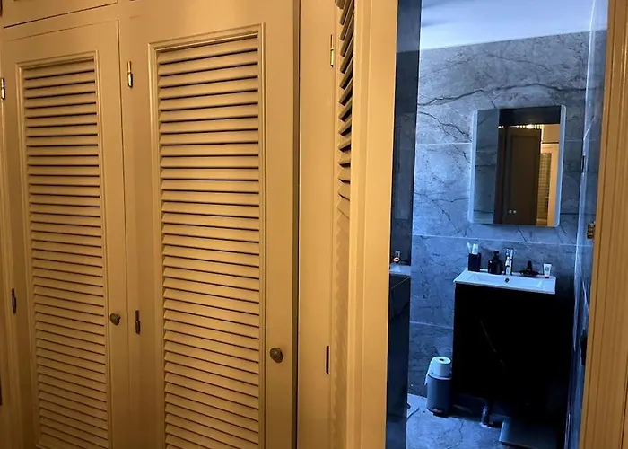 Caparica Surf Retreat