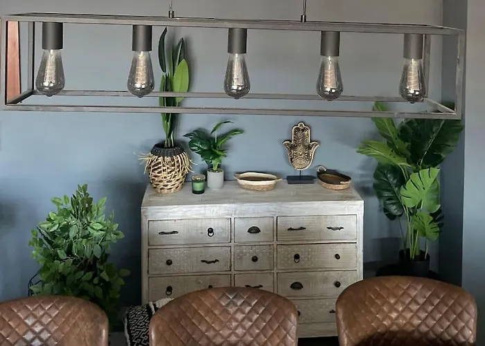 Caparica Surf Retreat *