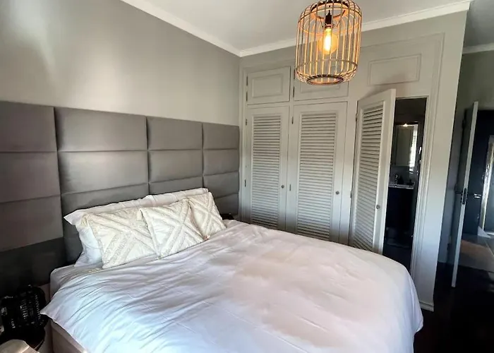 Caparica Surf Retreat Costa da Caparica