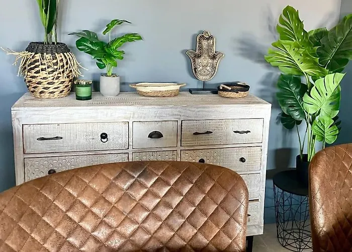 Caparica Surf Retreat *