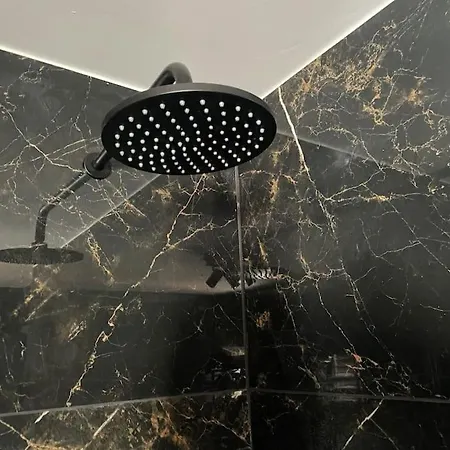 Caparica Surf Retreat דירה קוסטה דה קפאריקה