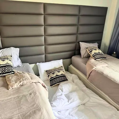 August Special Reduced Rates Available * Costa de Caparica